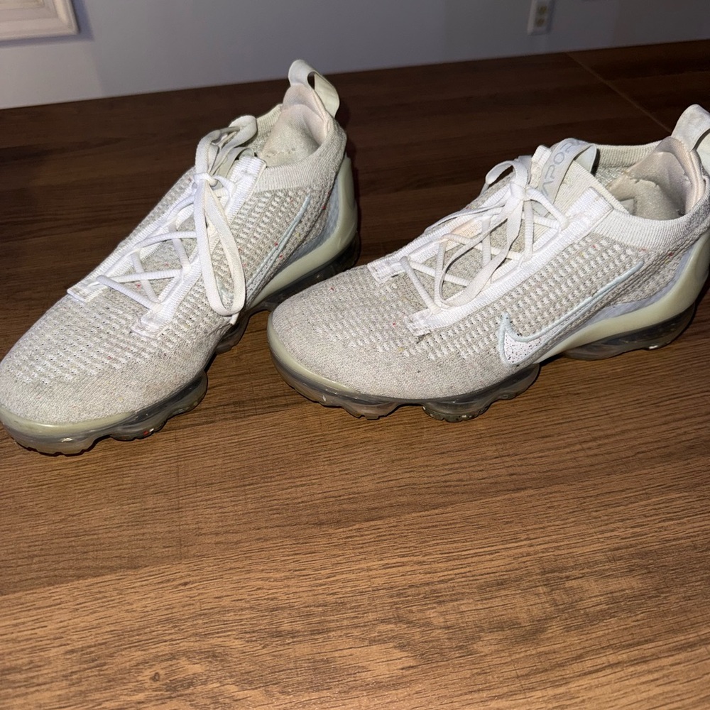 Nike Flyknit VaporMax Sneakers in White and Light Gray - Picture 1 of 6